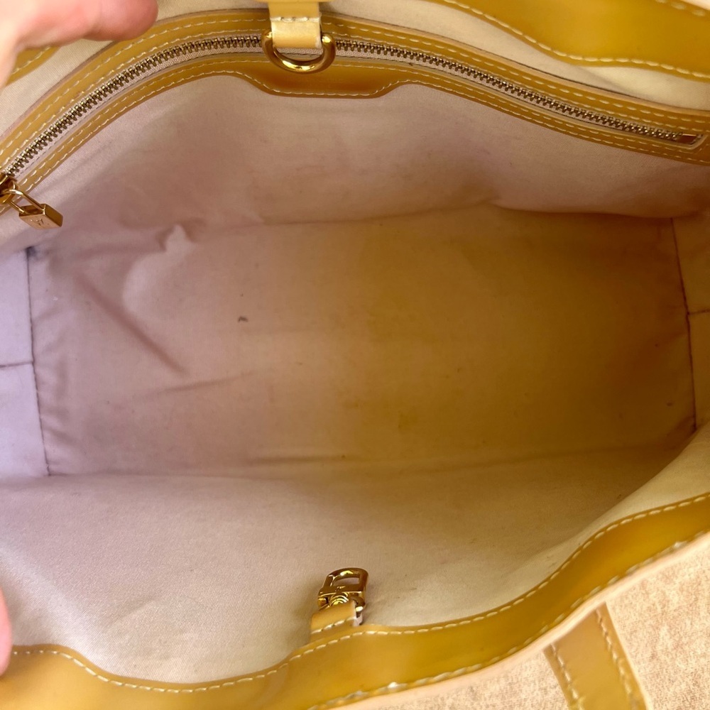 Louis Vuitton Wilshire Tote Handbag - Picture 9 of 13
